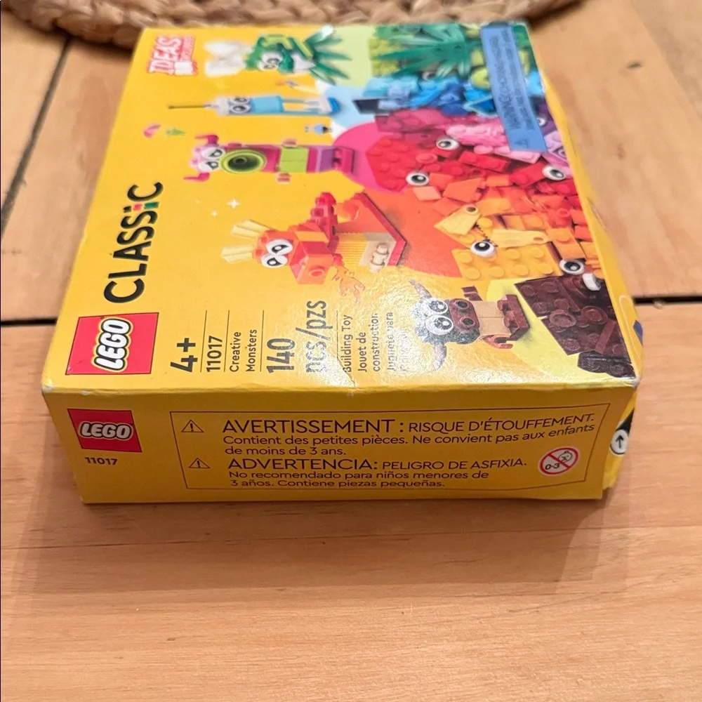 LEGO Classic Creative Monsters 11017 - Brand New‎ Sealed - Retired Set